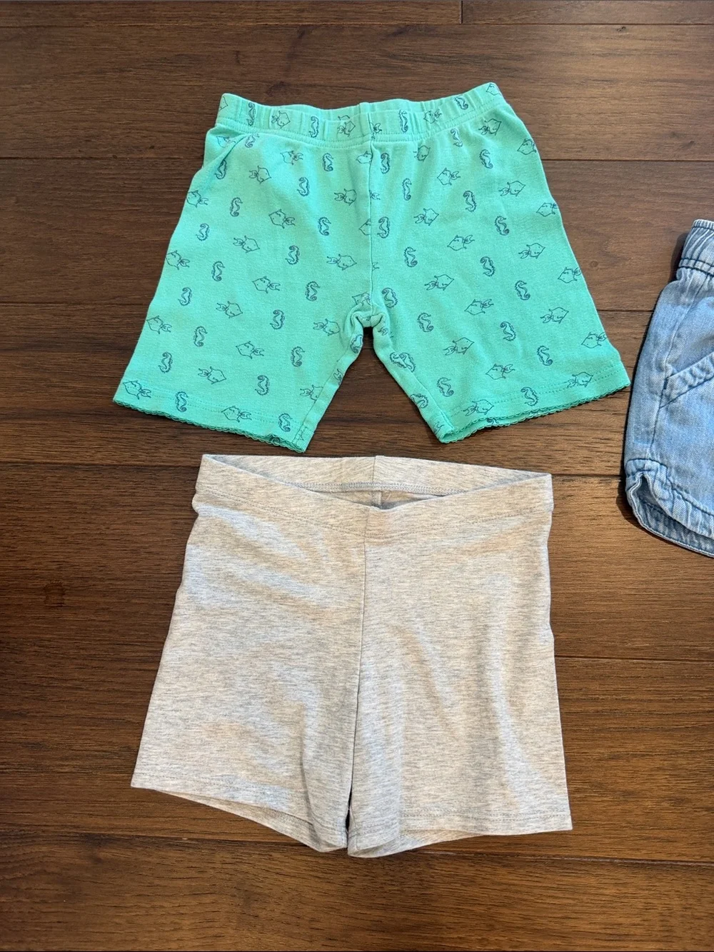Old Navy/Carters Girls Set of 3 Shorts/Biker Shorts Size 6/7 - C34-076